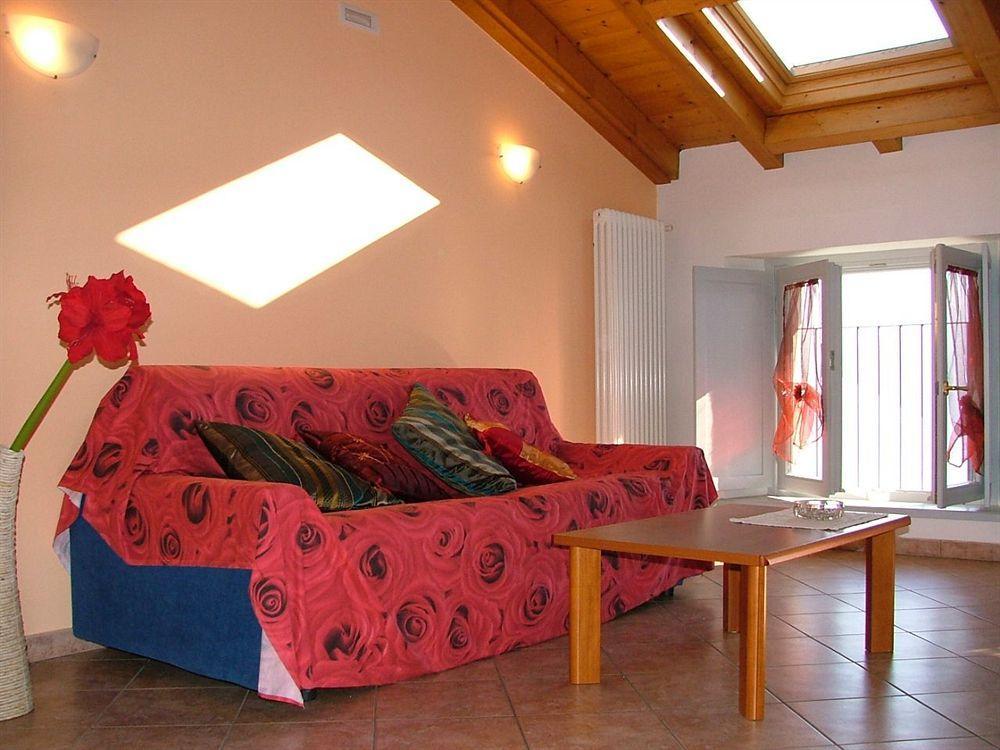 Residence Celeste Mezzegra Eksteriør billede